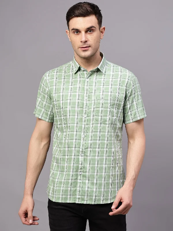 Men's Green Casual Medium Checks Half sleeve Shirt Polished Men's Silk