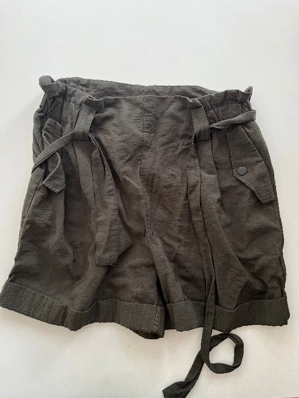 Shorts By Maison D Amelie In Olive, Size: 8 Sophisticated Men's 