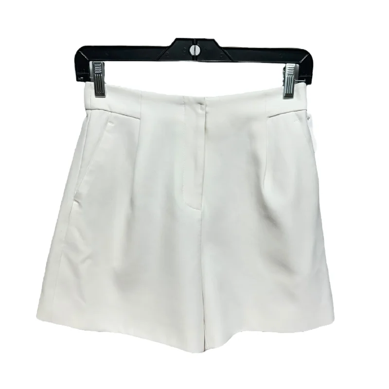 Shorts By Goelia In White, Size: 4 Athletic Men's High