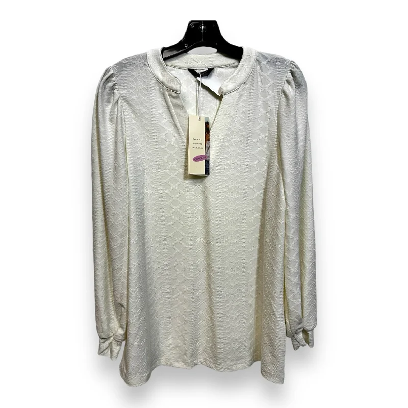 Top Long Sleeve By Cmf In Ivory, Size: S Refined Men's Classic 