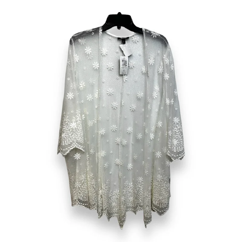 Kimono By Torrid In White, Size: 2x Unique Men's Upcycled